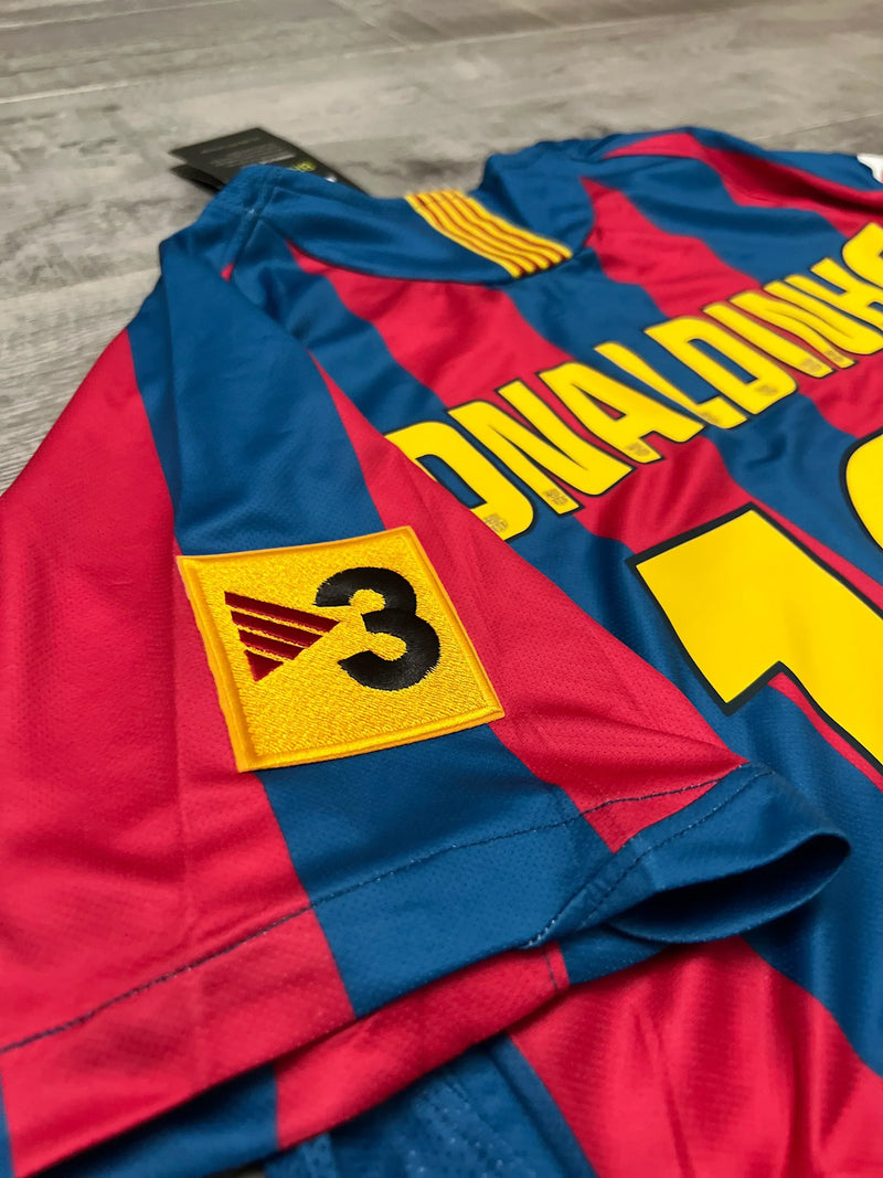 Camisa Retrô FC Barcelona 2005/06 Home