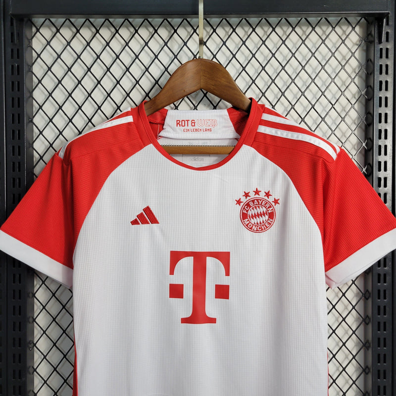 Conjunto Infantil Bayern de Munique l 2023/24 Branca - Modelo Torcedor