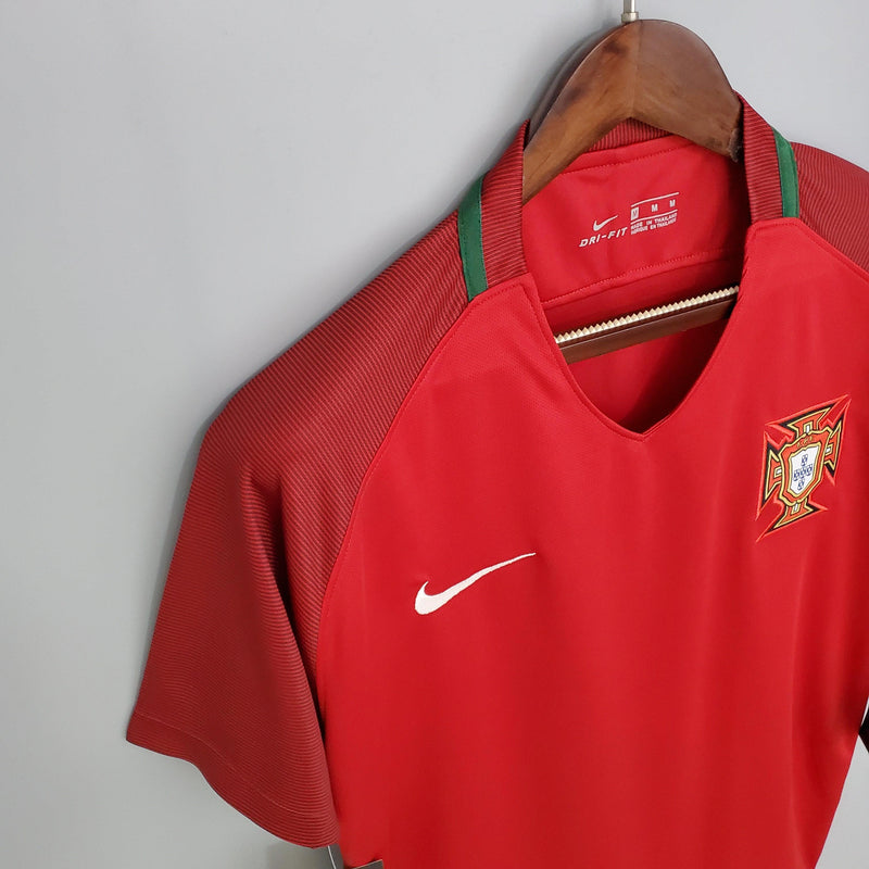 Camisa Retrô Seleção Portugal 2016/16 Home