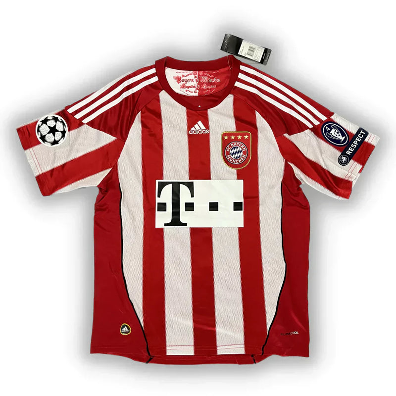 Camisa Retrô Bayern de Munique 2010/11 Home