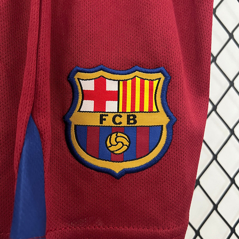 Conjunto Retrô Infantil Barcelona l 2005/06 - Modelo Torcedor