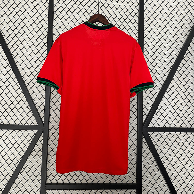 Camisa Seleção Portugal l 2024/25 Vermelha - Modelo Torcedor