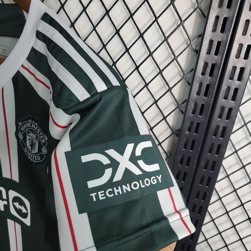 Conjunto Infantil Manchester United ll 2023/24 Verde - Modelo Torcedor