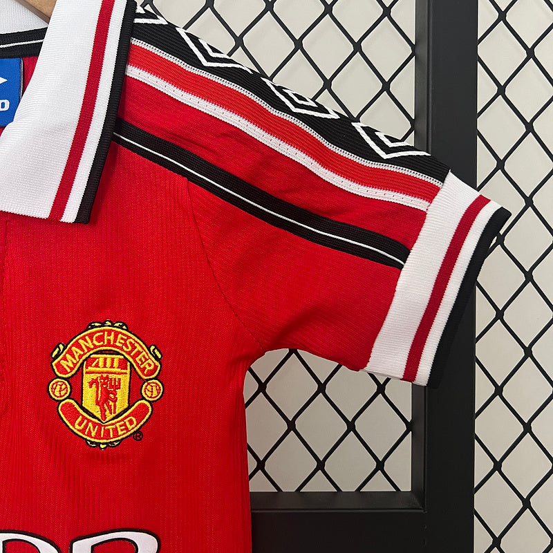 Conjunto Retrô Infantil Manchester United l 1998/99 Modelo Torcedor