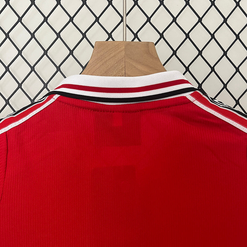 Conjunto Retrô Infantil Manchester United l 1998/99 Modelo Torcedor