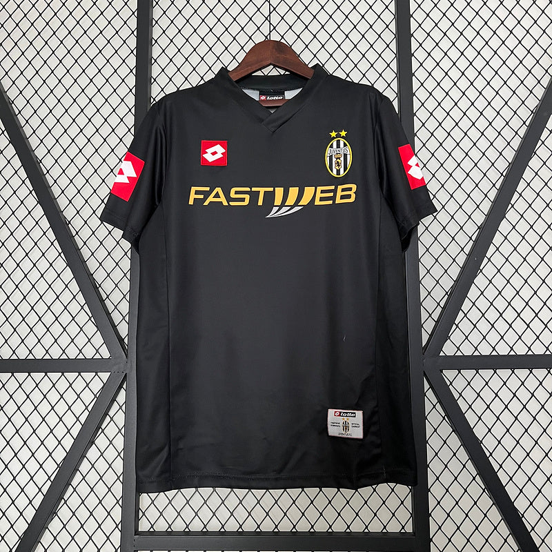 Camisa Retrô Juventus 2001/02 Away