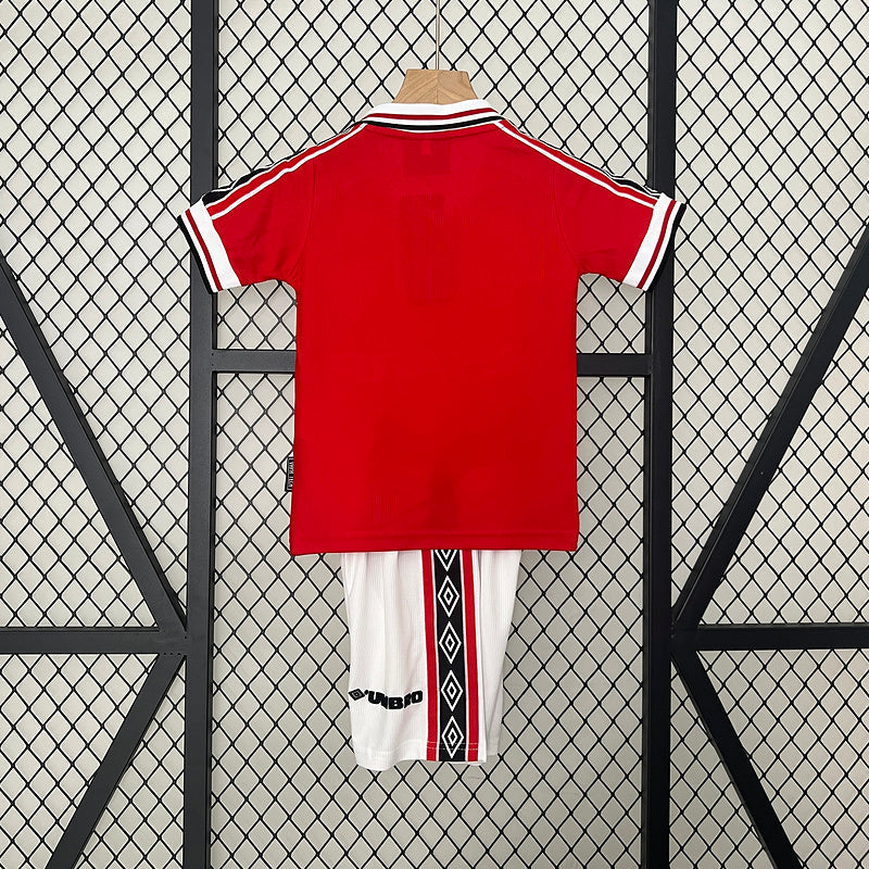 Conjunto Retrô Infantil Manchester United l 1998/99 Modelo Torcedor