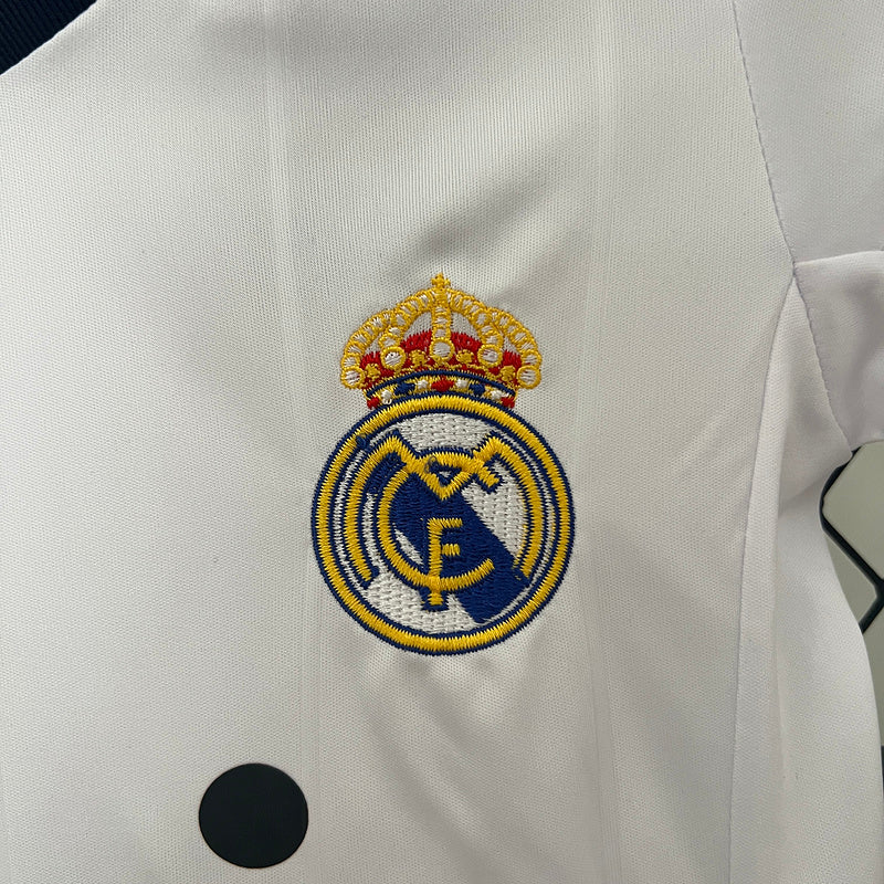 Conjunto Retrô Infantil Real Madrid l 2012/13 - Modelo Torcedor