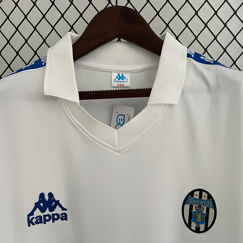 Camisa Retrô Juventus 1990/91 Away