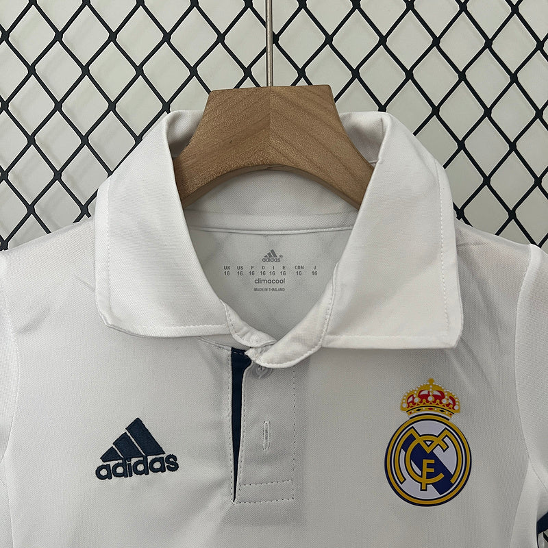 Conjunto Retrô Infantil Real Madrid l 2016/17 - Modelo Torcedor