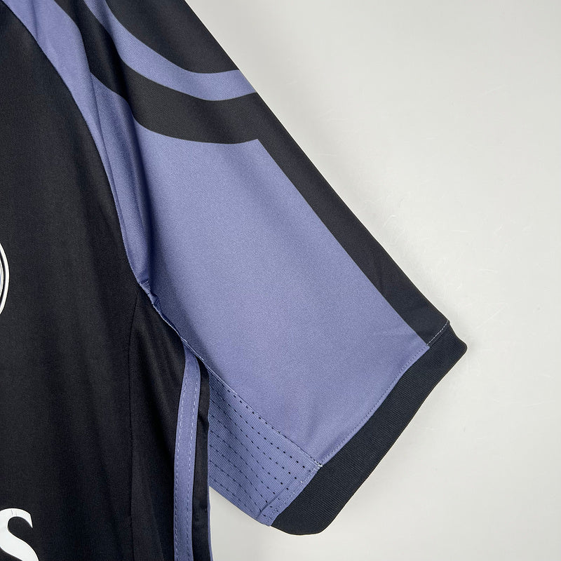 Camisa Retrô Real Madrid 2016/17 Third