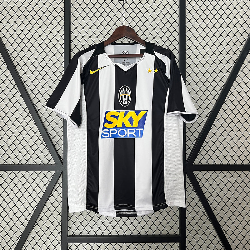 Camisa Retrô Juventus 2004/05 Home