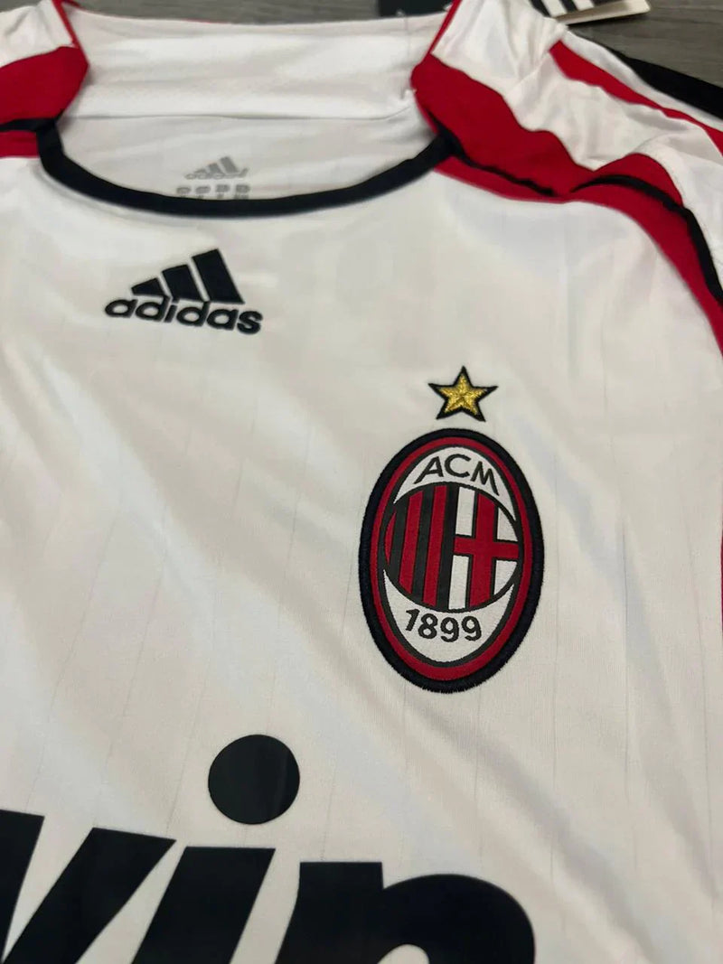 Camisa Retrô AC Milan Manga Longa 2006/07 Away